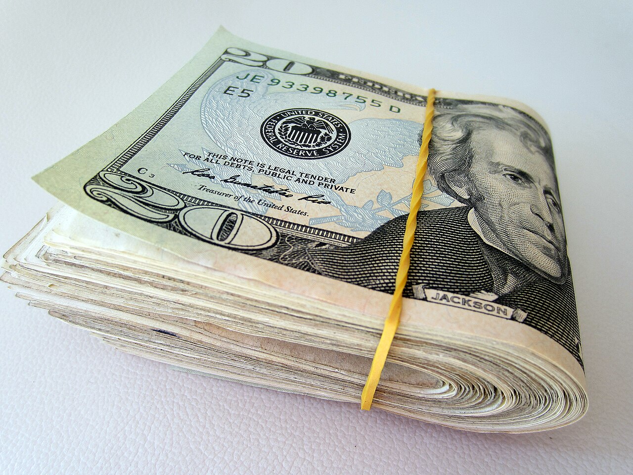 High-Yield Savings Accounts: What Makes the Rate High