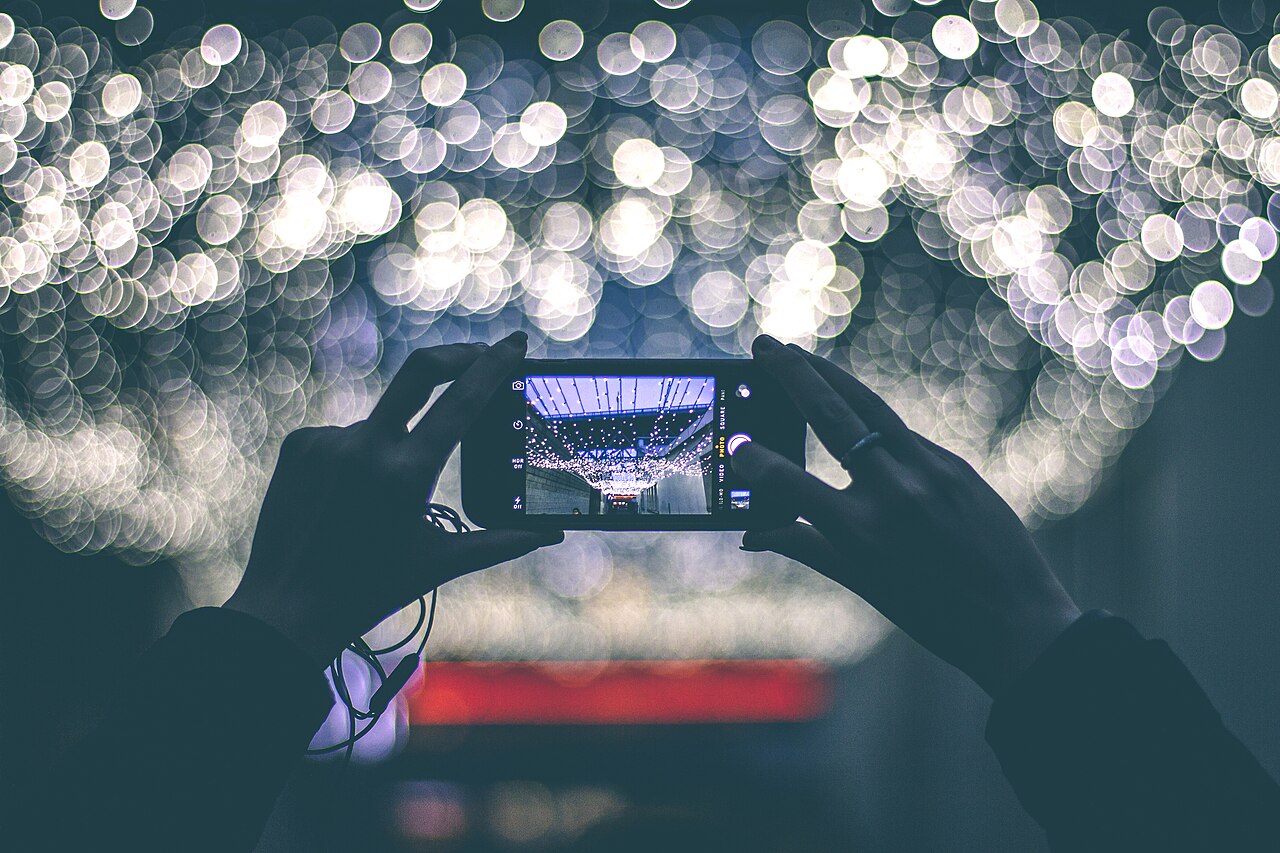 Selling an Old Phone? Wipe It Like You Mean It